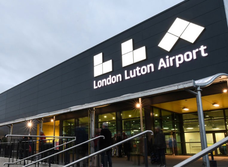 Luton Airport Transfers (55 mins from UB3)
